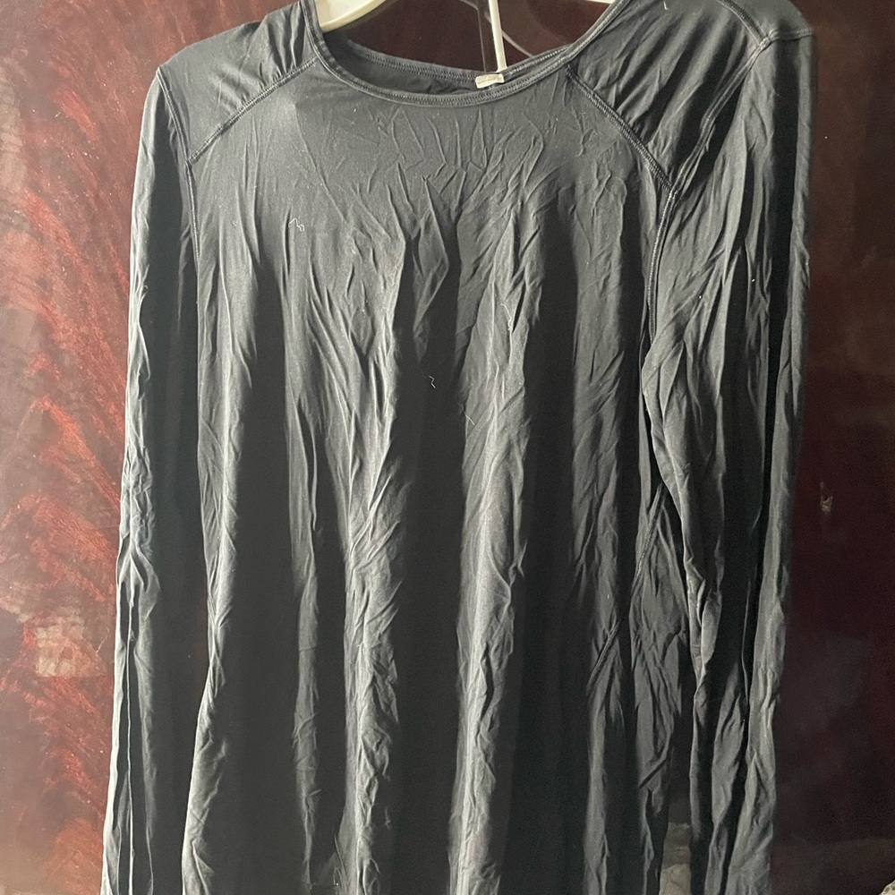 Black Lululemon LS